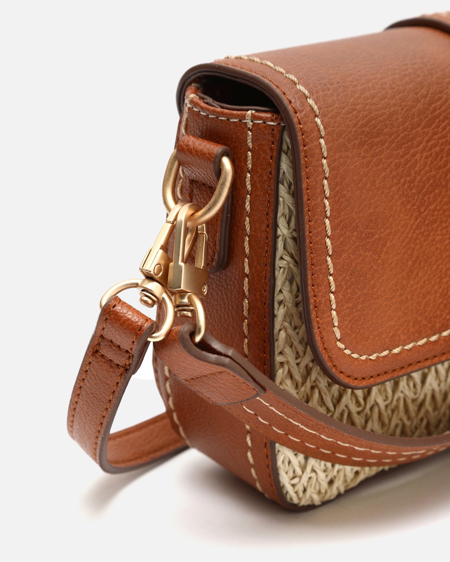 Bolso De Piel y Rafia Elegante