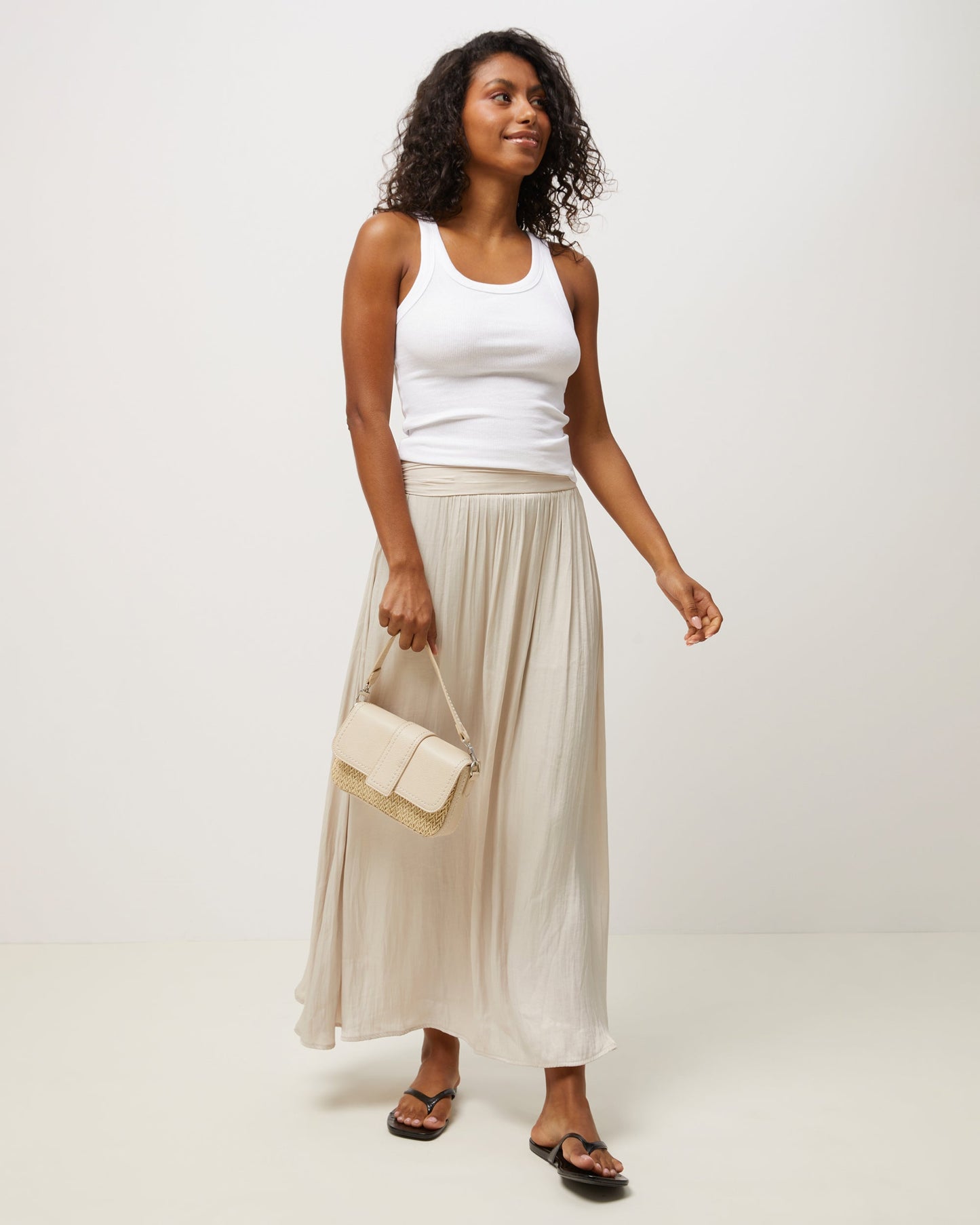 Bolso De Piel y Rafia Elegante
