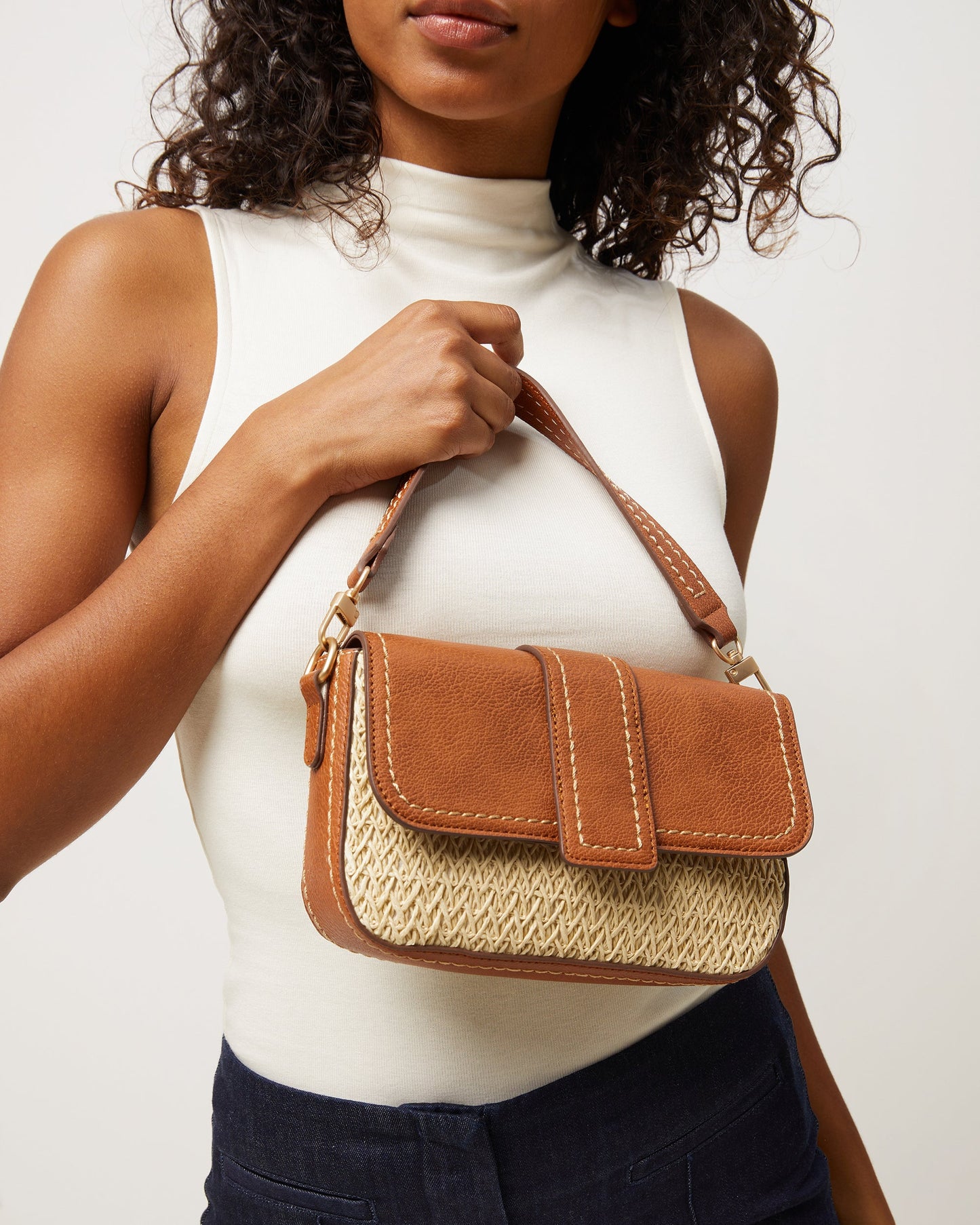 Bolso De Piel y Rafia Elegante